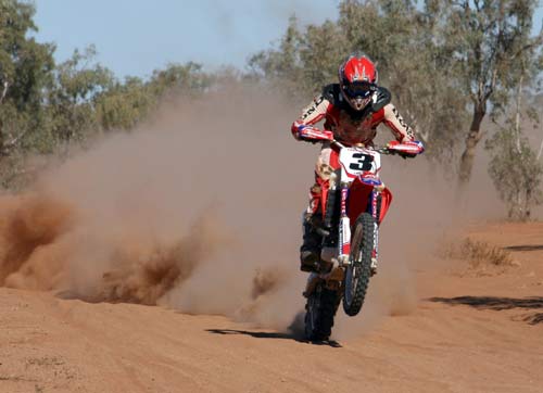 Honda 8 out of 10 at Finke Desert Race - Motoaus.com