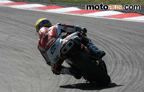 troy bayliss world superbike