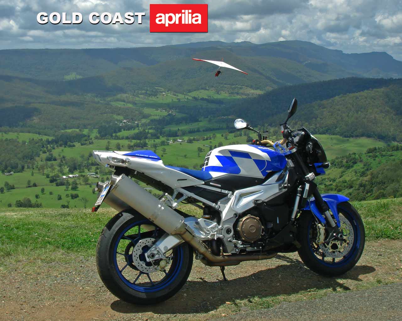 Aprilia Tuono 1000R wallpaper