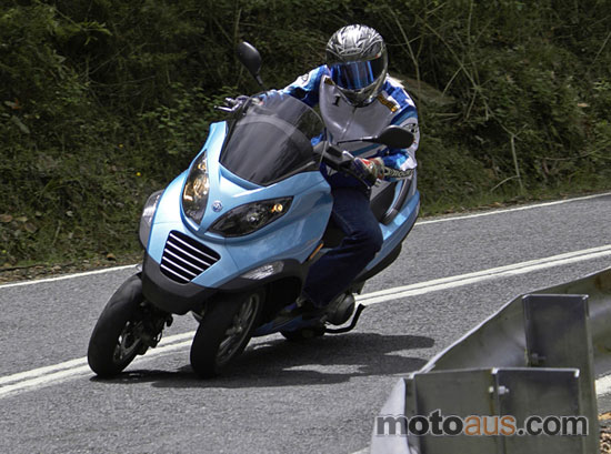 piaggio mp3 3 wheeler