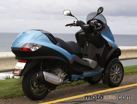 piaggio mp3 rear