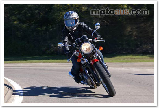 Triumph thruxton front