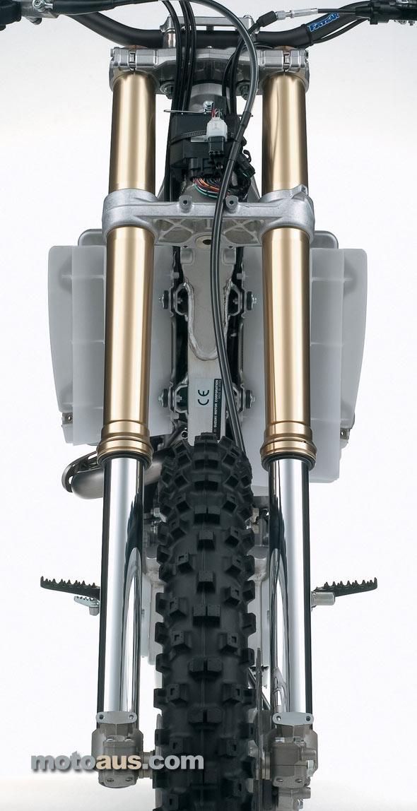 2010-rm-z450-forks