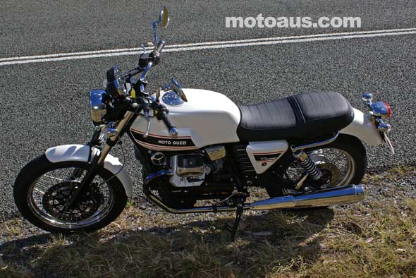 motoguzzi-v7-classic-top