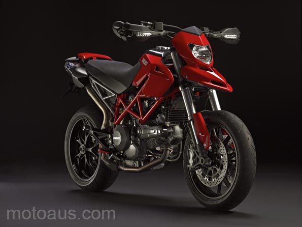ducati-hypermotard-796-10