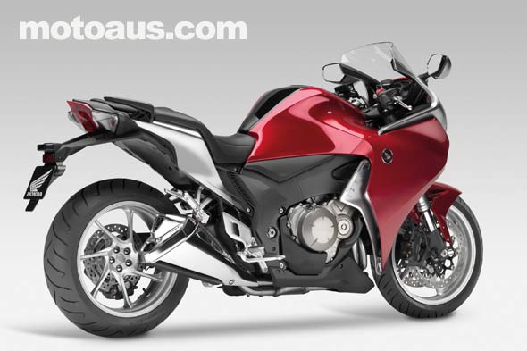 honda-vfr1200-rear