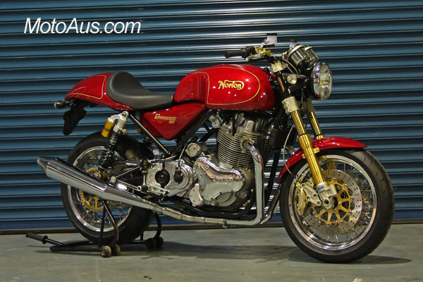 Norton-Commando-961-Sport