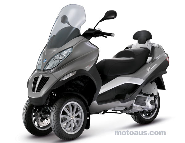 piaggio-mp3-300