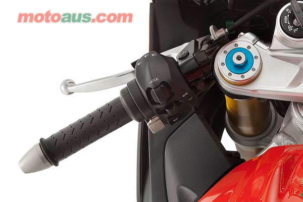 aprilia-rsv4-traction-control