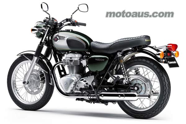 2011-kawasaki-w800-rear