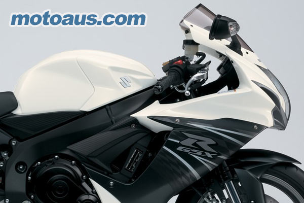 2011-suzuki-gsxr-600-white