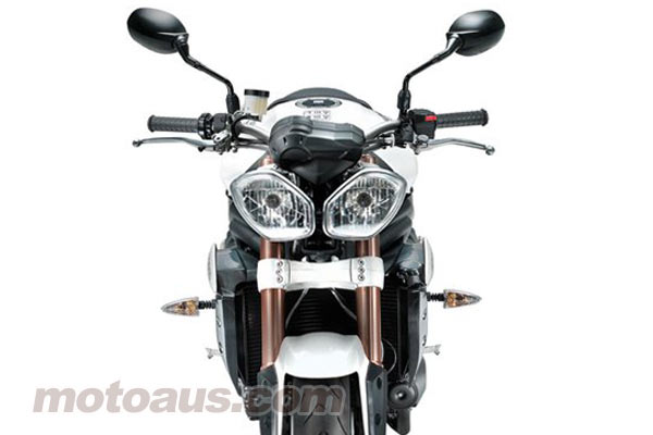 2011-speed-triple-front
