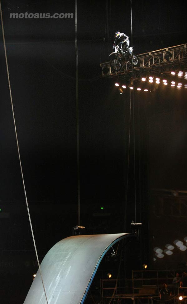 robbie-maddison-drop-in