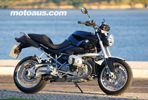 2011-bmw-r1200r-classic-m