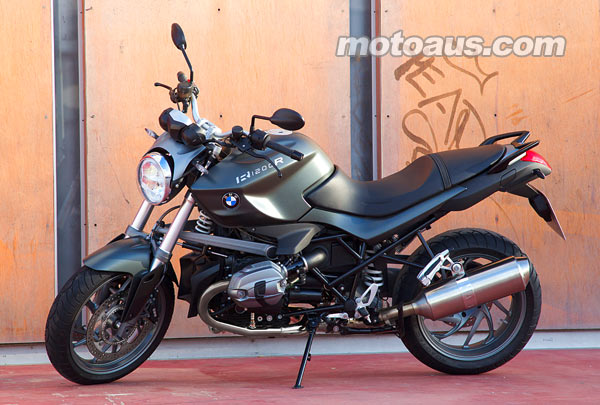 bmw-r1200r-2011
