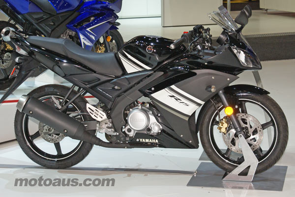 r15-yamaha