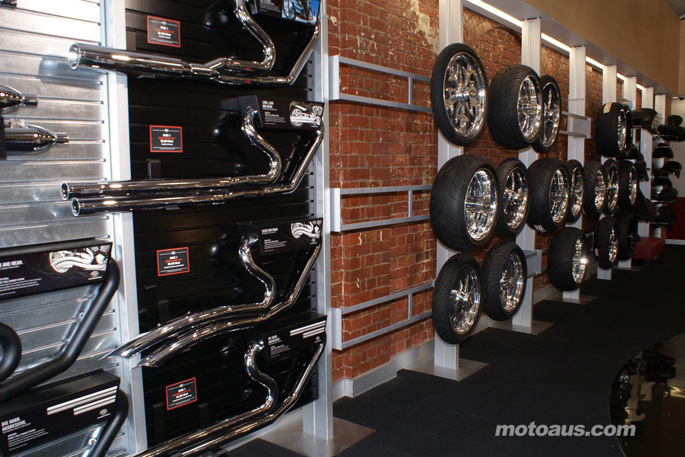 victory-melbourne-display