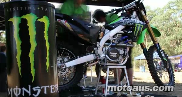 monster-kawasaki-mx