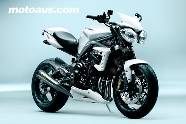 2011-street-triple