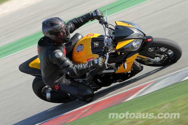 aprilai-tuono-v4r-yellow