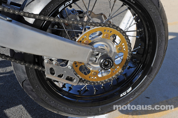 wr450-roadrace-motard-wheel