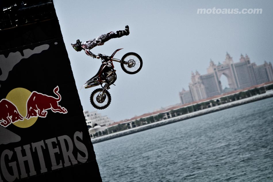 xfighters-water