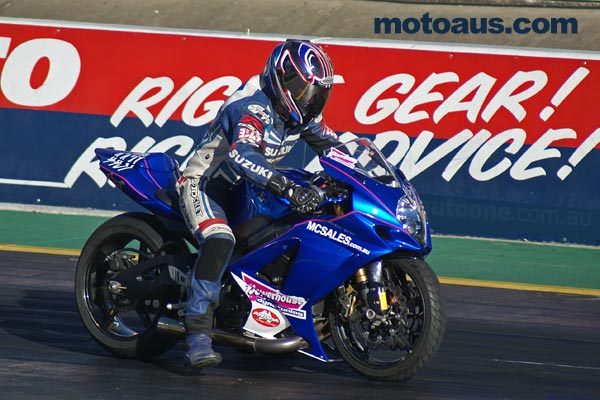 gloves-wallet-battery