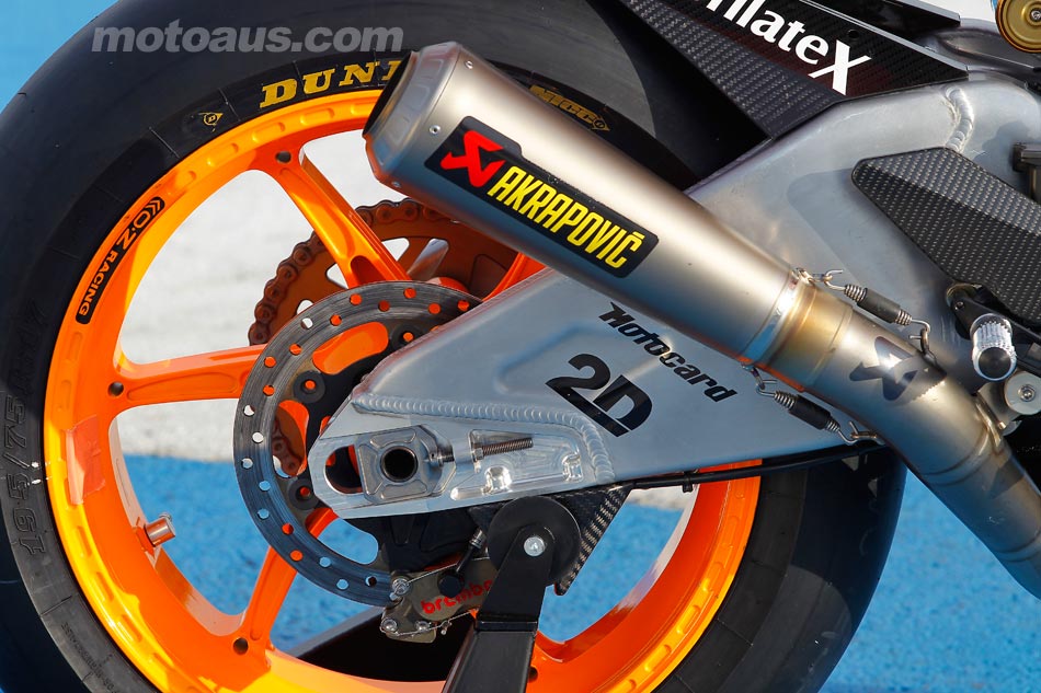 moto2-rearwheel