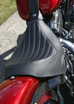 softail-slim-seat